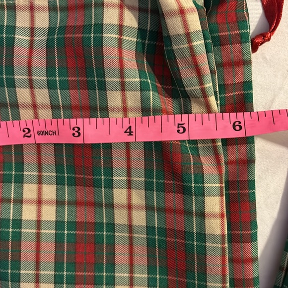 6 Bags - Celebrate It! 9” x 6.5” Plaid Gift Bags (2 per pack) NWT - Picture 8 of 10